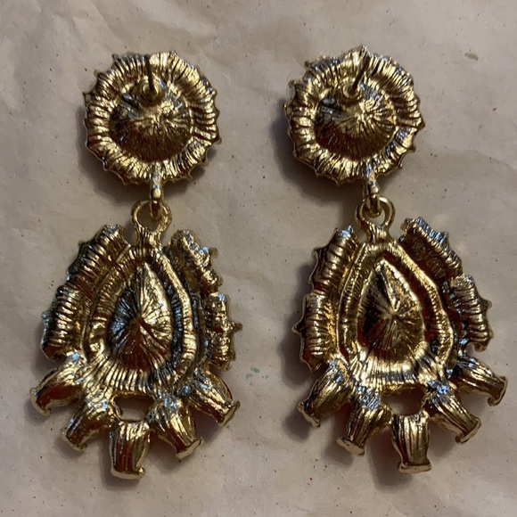 Erica Lyons red earrings, new with tag - Picture 3 of 6